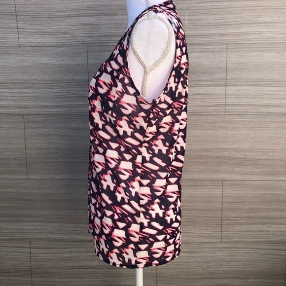 BCBGMaxAzria blouse Size Medium - Picture 7 of 8
